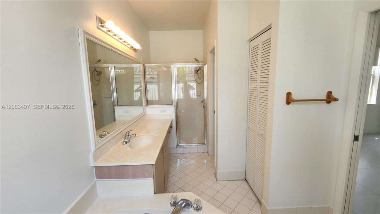 924 Falling Water Rd , Unit 924, Weston, FL 33326 Photo