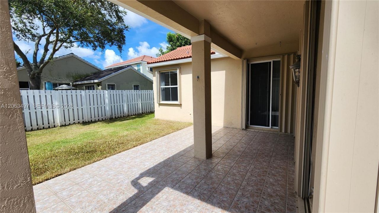 924 Falling Water Rd , Unit 924, Weston, FL 33326 Photo