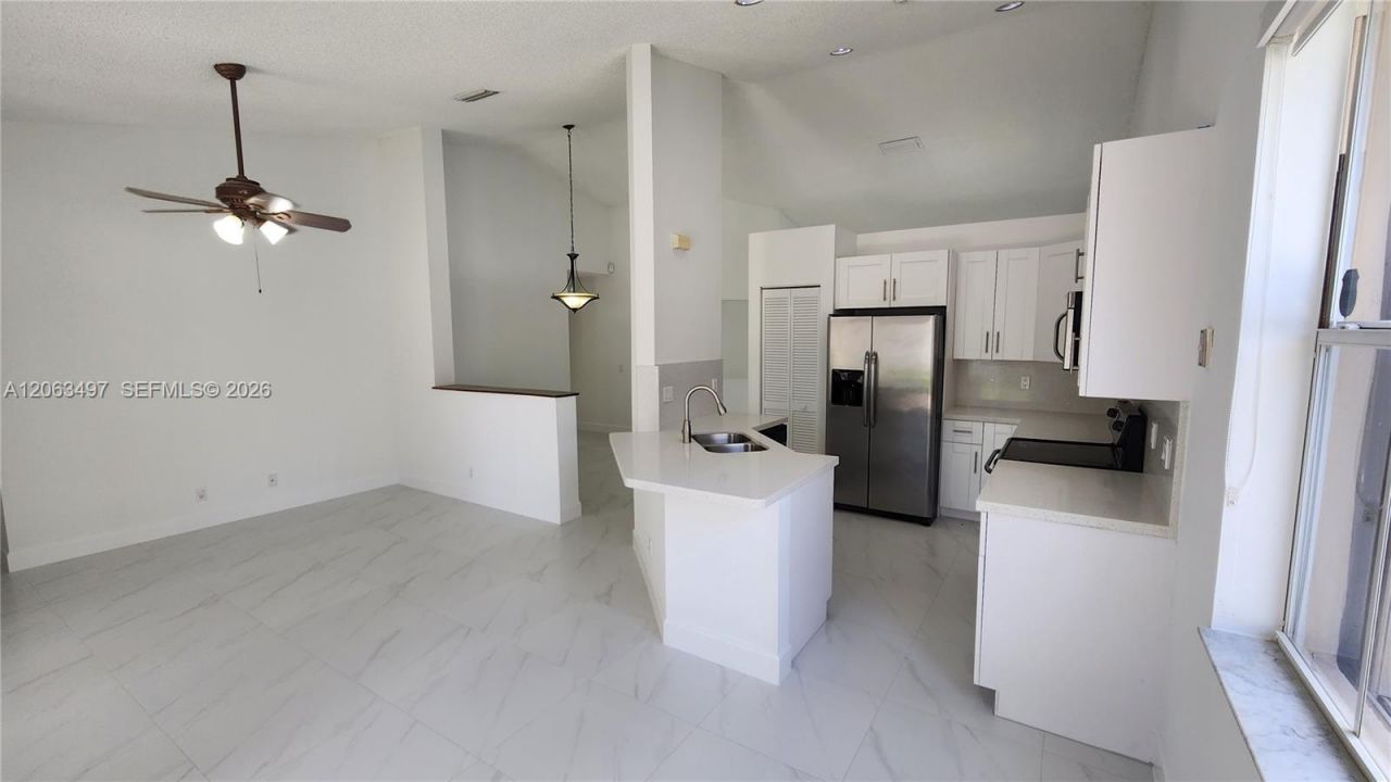 924 Falling Water Rd , Unit 924, Weston, FL 33326 Photo