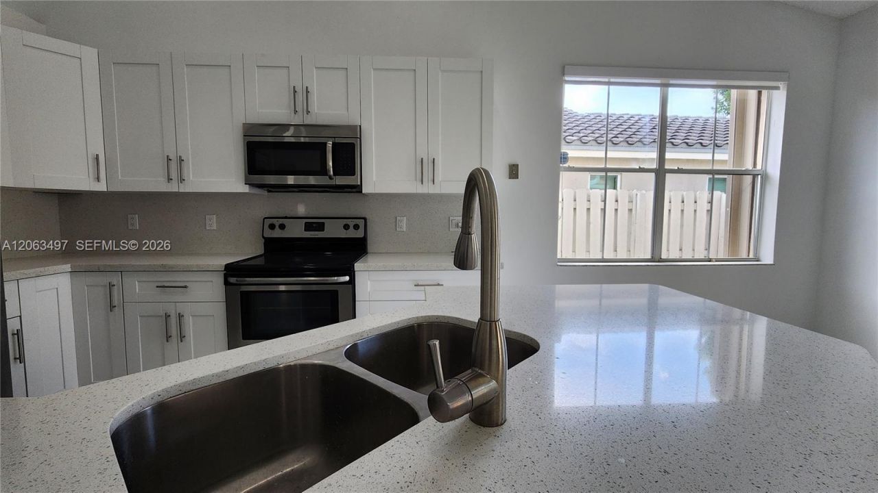 924 Falling Water Rd , Unit 924, Weston, FL 33326 Photo