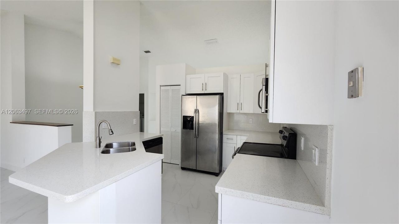 924 Falling Water Rd , Unit 924, Weston, FL 33326 Photo