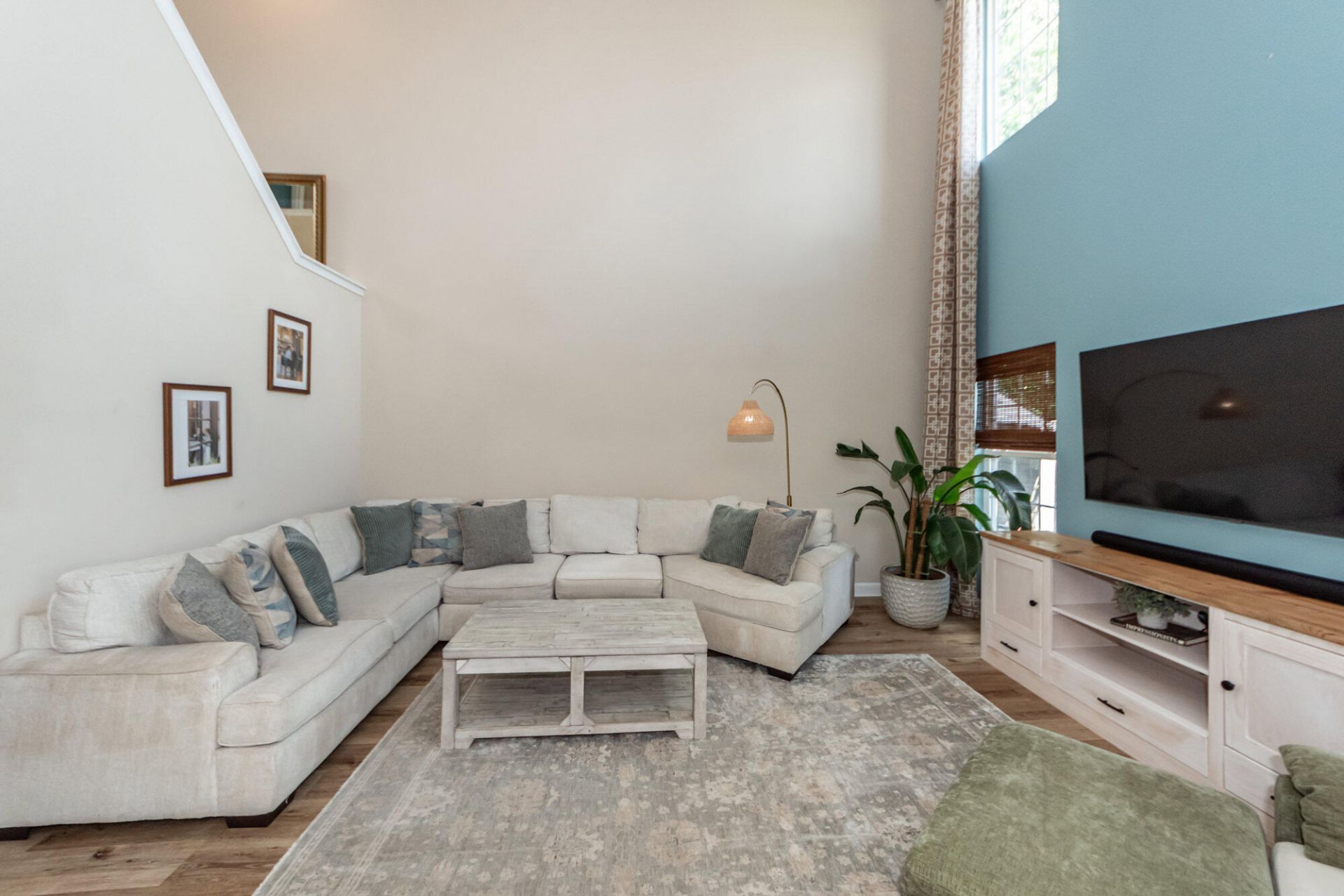 1109 Briar Rose Lane Photo 5