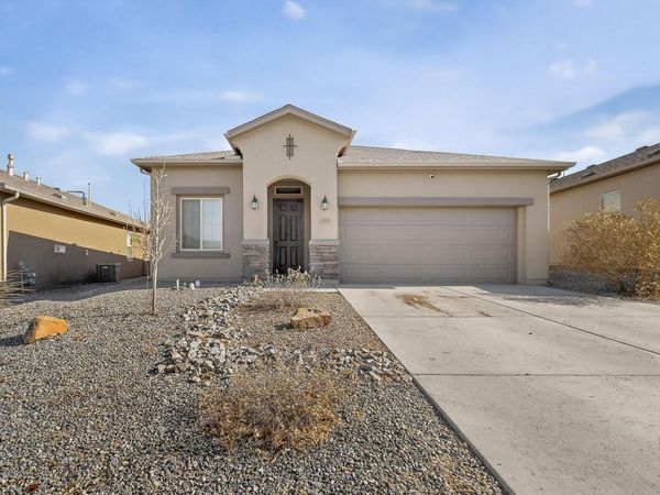 294 Adeline Avenue SW, Los Lunas, NM 87031