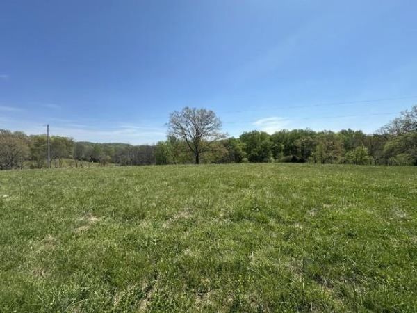 515 Jericho Rd, Quebeck, TN 38579