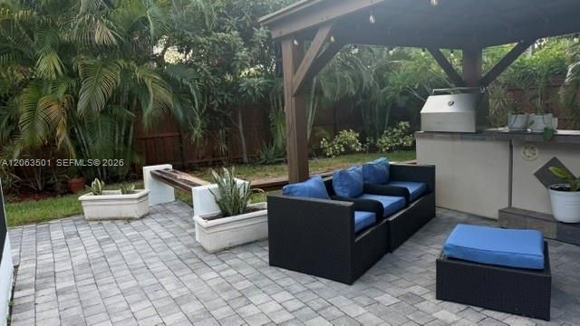 1529 Bayview Dr , Fort Lauderdale, FL 33304 Photo