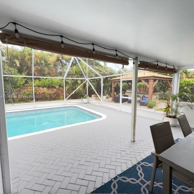 1529 Bayview Dr , Fort Lauderdale, FL 33304 Photo