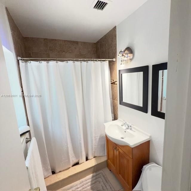 1529 Bayview Dr , Fort Lauderdale, FL 33304 Photo