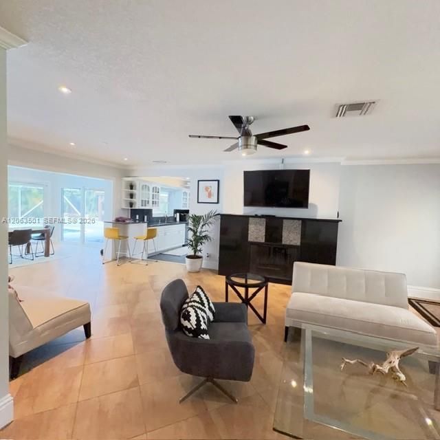 1529 Bayview Dr , Fort Lauderdale, FL 33304 Photo