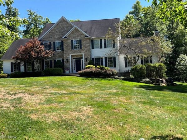 7895 Arlington Drive , Chesterland, OH 44026