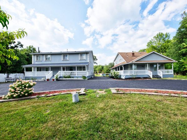 8410 W Newburg Road, Carleton, MI 48117