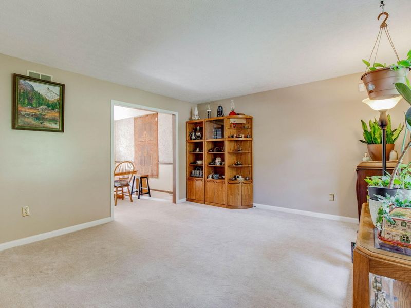1613 Miles Road, Cincinnati, OH 45231 Photo 4