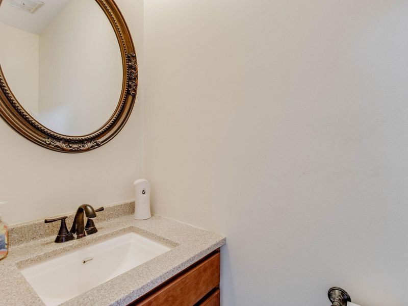 1613 Miles Road, Cincinnati, OH 45231 Photo 8