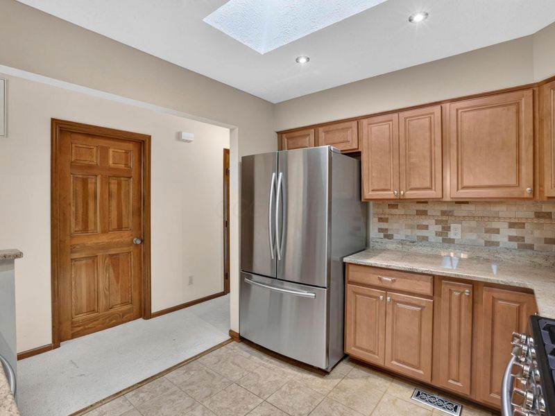 732 Pine Needles Drive, Dayton, OH 45458 Photo 17