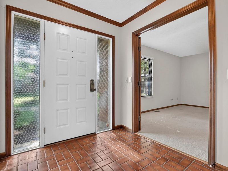 732 Pine Needles Drive, Dayton, OH 45458 Photo 4