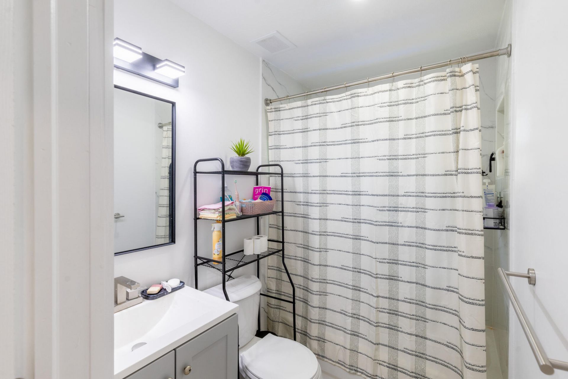 2921 NW 11th Street, Unit West Unit, Fort Lauderdale, FL 33311 Photo