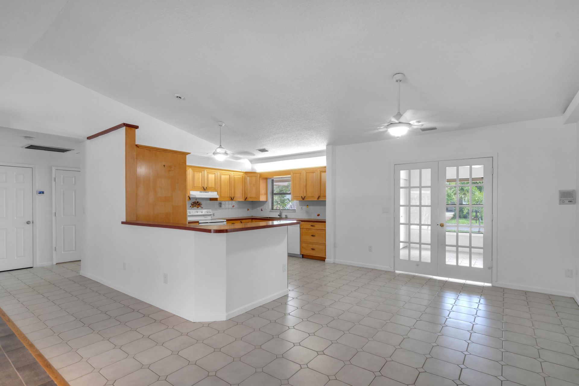 1045 Coral Drive, Boynton Beach, FL 33426 Photo