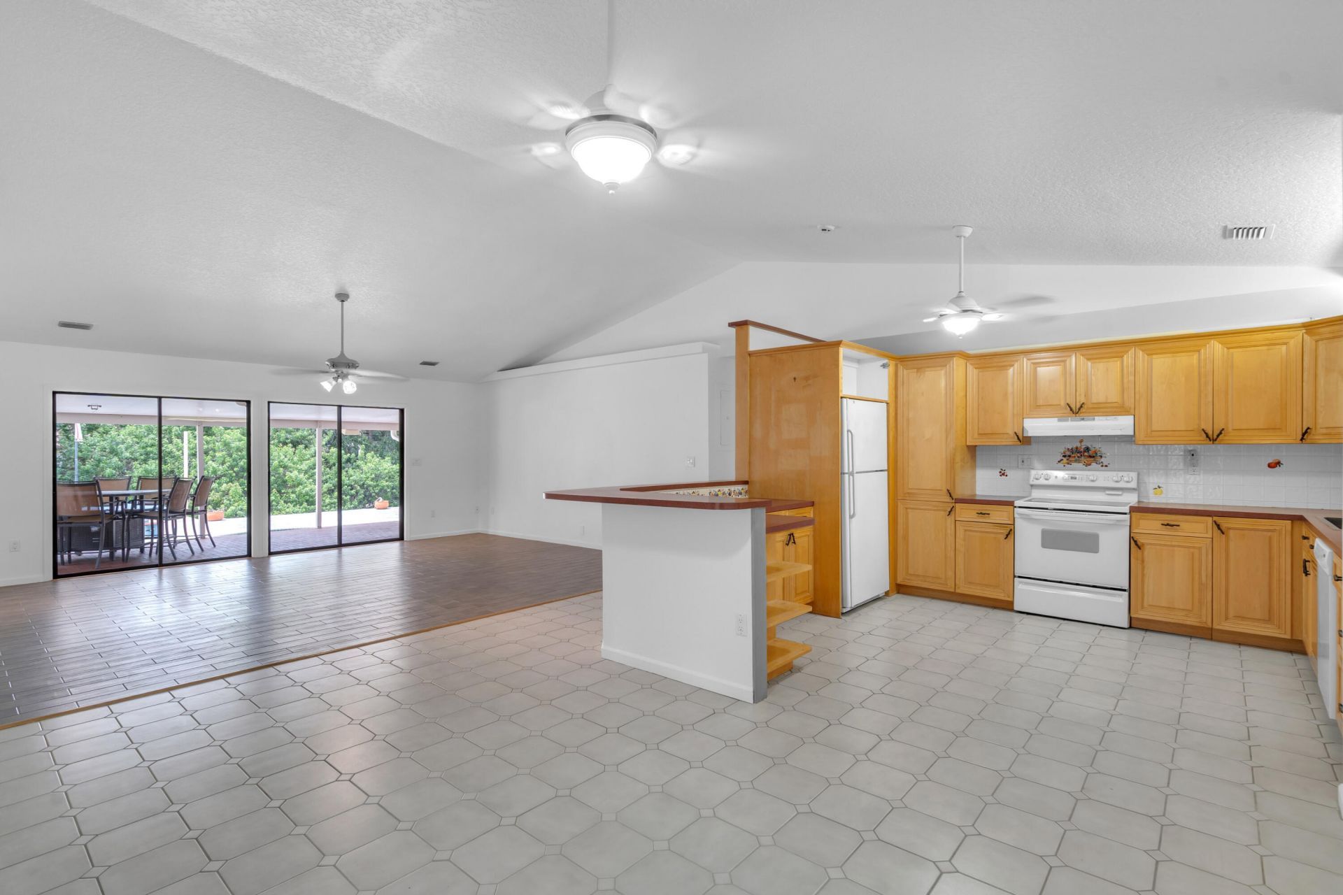 1045 Coral Drive, Boynton Beach, FL 33426 Photo