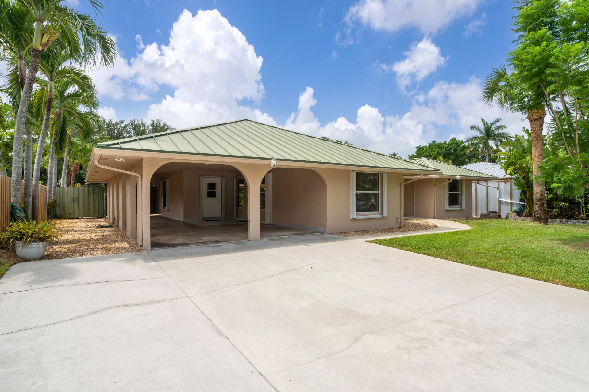 1045 Coral Drive, Boynton Beach, FL 33426 Photo