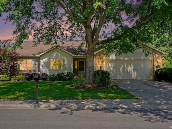 17813 Bay Winds Drive, South Bend, IN 46635