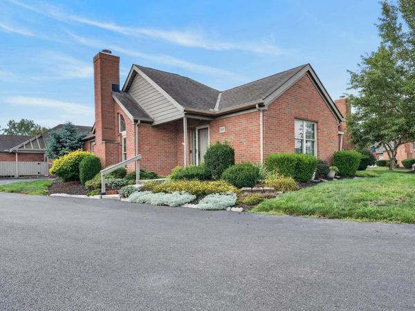 2405 Sportsman Drive, Grove City, OH 43123