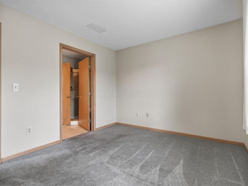 2405 Sportsman Drive, Grove City, OH 43123 Photo 17