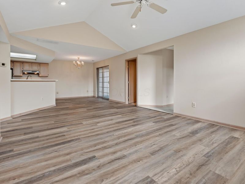 2405 Sportsman Drive, Grove City, OH 43123 Photo 8