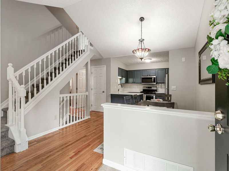 5940 Glen Village Drive, Dublin, OH 43016 Photo 10