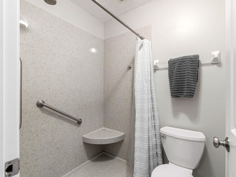 5940 Glen Village Drive, Dublin, OH 43016 Photo 32