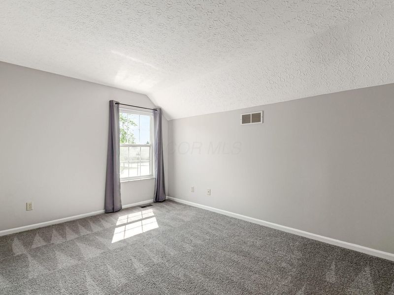 5940 Glen Village Drive, Dublin, OH 43016 Photo 33