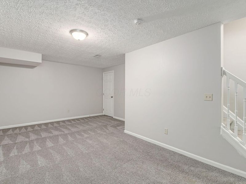 5940 Glen Village Drive, Dublin, OH 43016 Photo 39