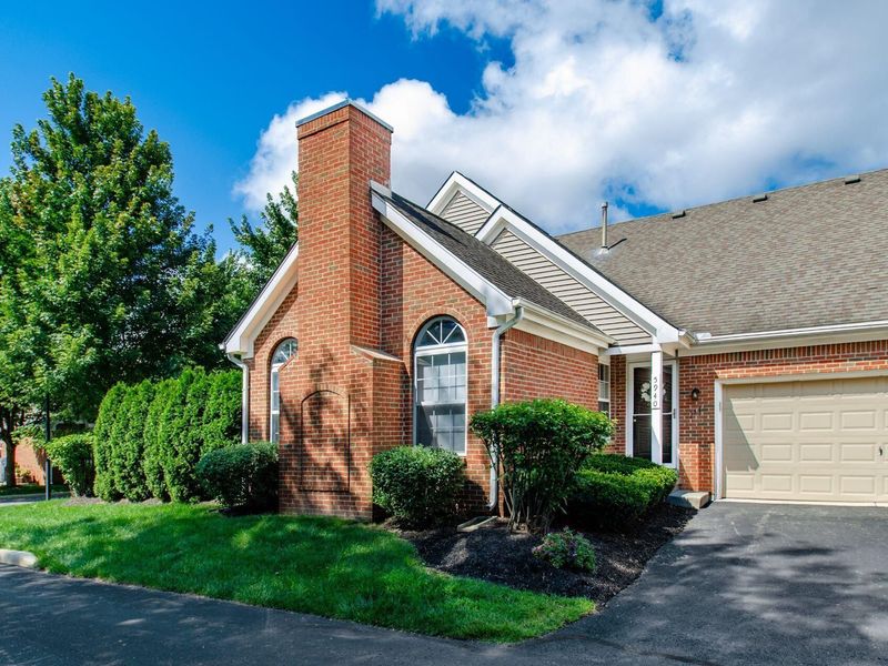 5940 Glen Village Drive, Dublin, OH 43016 Photo 4