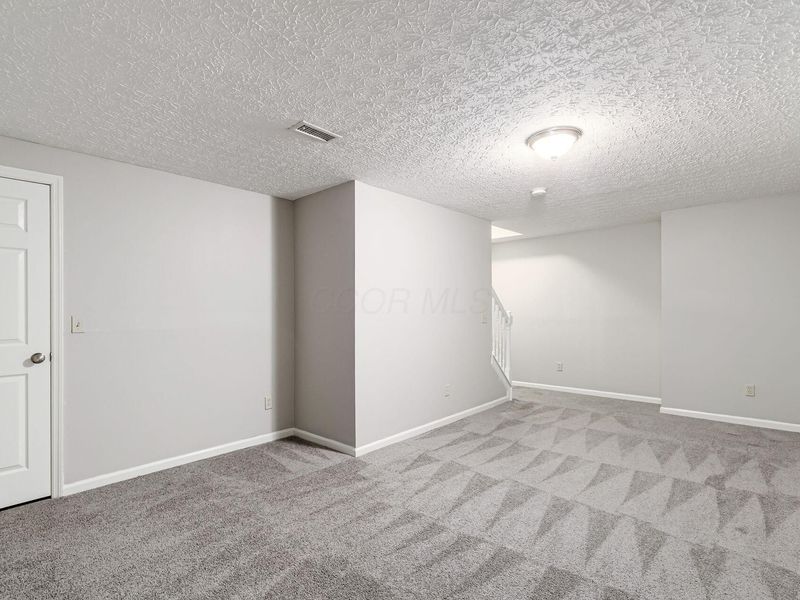 5940 Glen Village Drive, Dublin, OH 43016 Photo 40