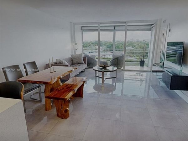 16850 S Glades Dr , Unit 5C, North Miami Beach, FL 33162