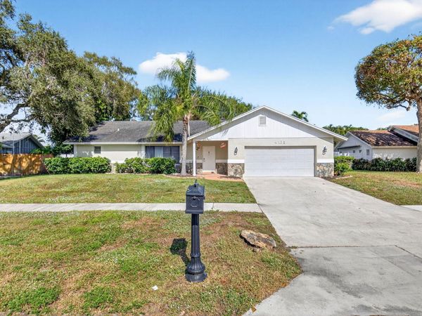 4135 Bay Laurel Way, Boca Raton, FL 33487