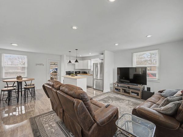 5017 Madeline Dr , Nashville, TN 37211