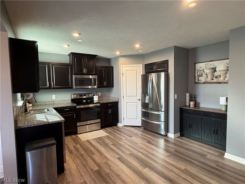 500 Bailey Court, Lagrange, OH 44050 Photo 8