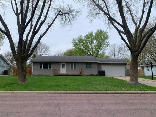 502 1st Avenue SE, Mapleton, MN 56065