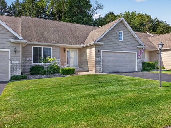 3723 Terrace Hills Lane, Unit 10, Jackson, MI 49203