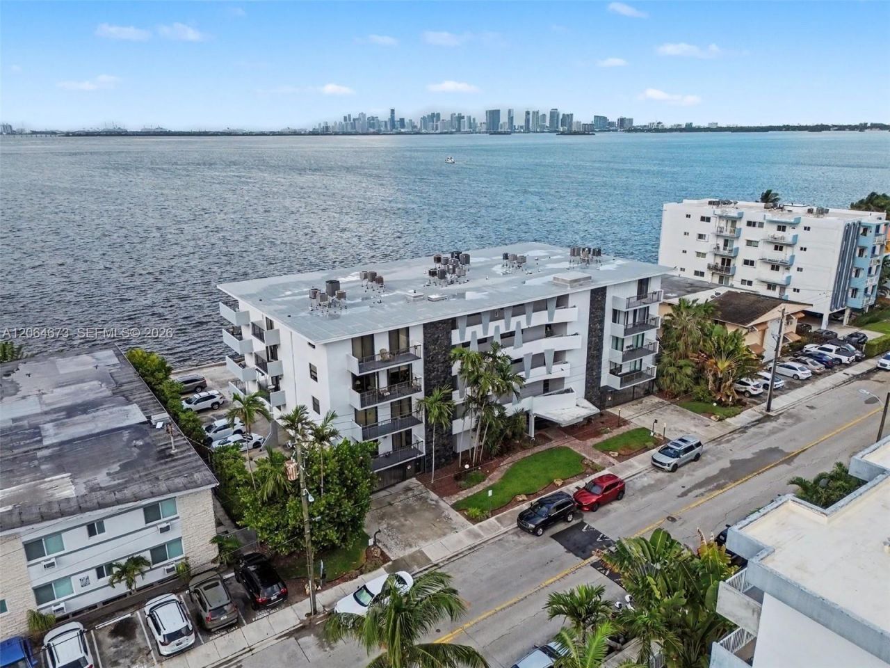 1820 S Treasure Dr, Unit 203D, North Bay Village, FL 33141 Photo