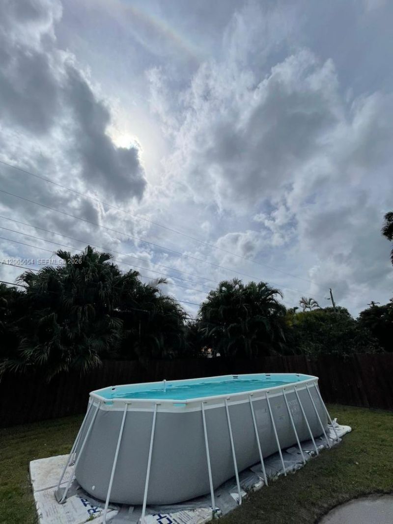 912 NE 5th St, Unit 912, Hallandale Beach, FL 33009 Photo