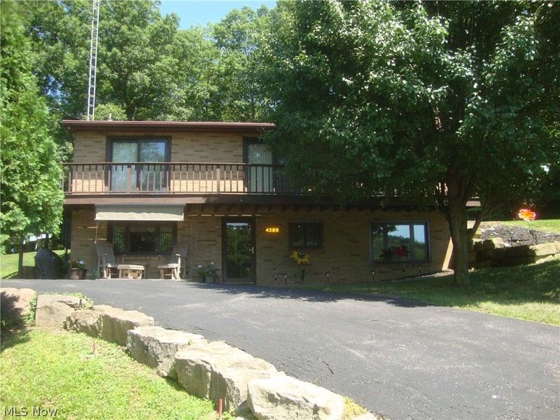 4285 Mineral City Zoar Road NE, Mineral City, OH 44656 Photo 1