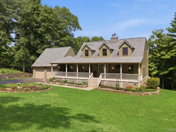 68 Burleigh Road, New Paltz, NY 12561