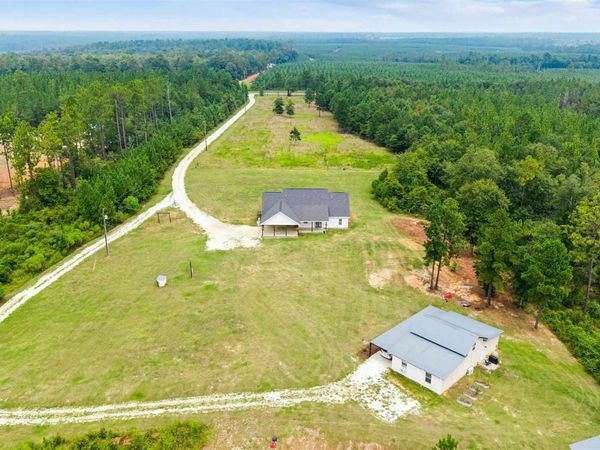 3697 Hwy 168, Century, FL 32535