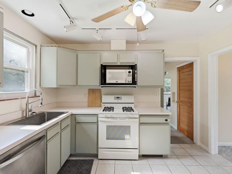 4436 Andreas Avenue, Green Township, OH 45211 Photo 5