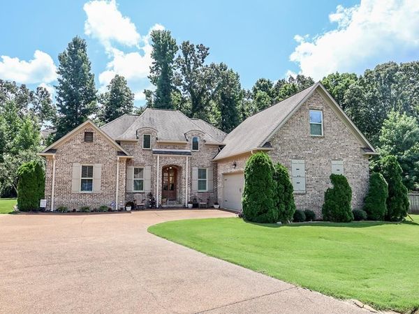 17003 Woodview Cove, Oxford, MS 38655