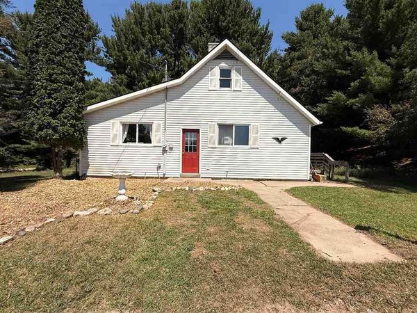 7726 Peebles Road, Central Lake, MI 49622