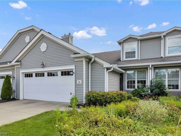574 Hyannis Port Circle , Avon Lake, OH 44012