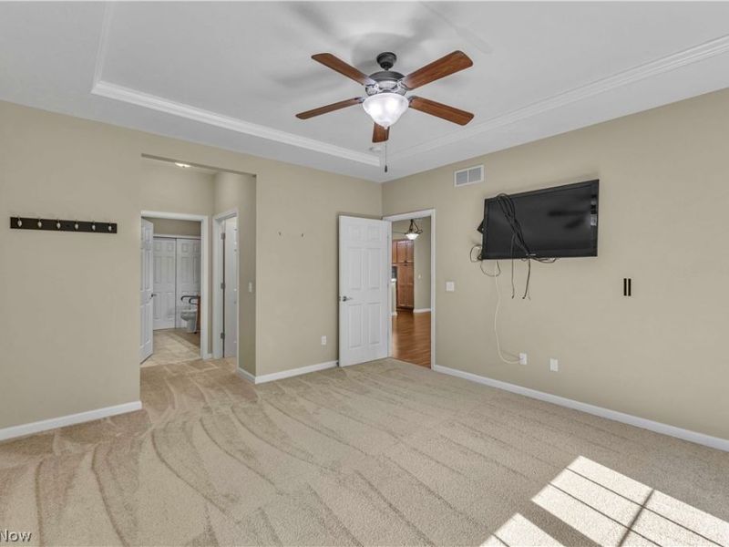 574 Hyannis Port Circle, Avon Lake, OH 44012 Photo 17