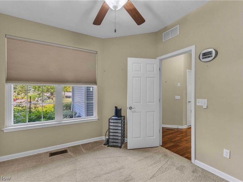 574 Hyannis Port Circle, Avon Lake, OH 44012 Photo 23