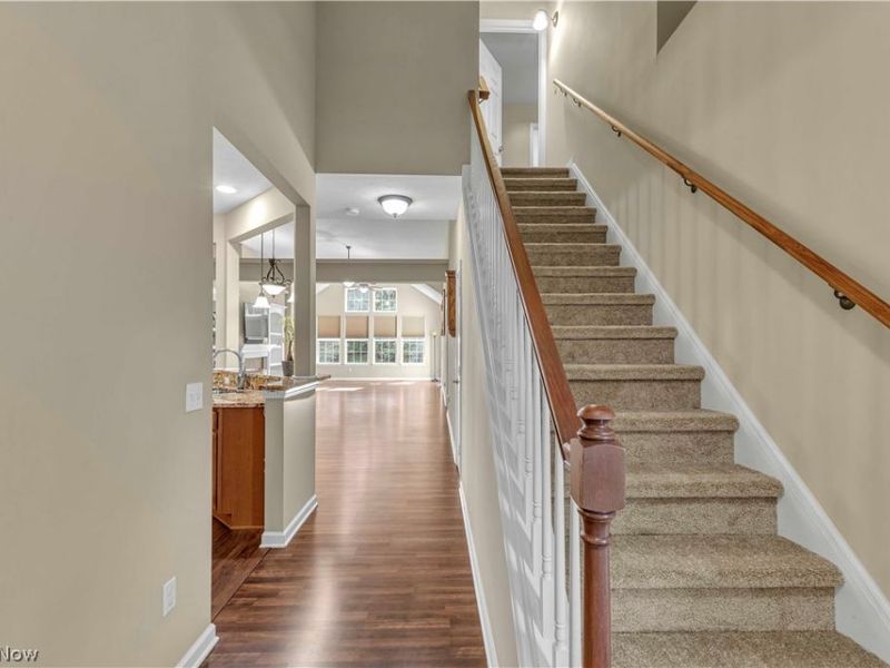 574 Hyannis Port Circle, Avon Lake, OH 44012 Photo 25